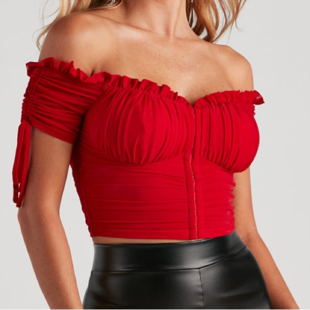 Windsor | Red Hooked In Ruched Crop Top